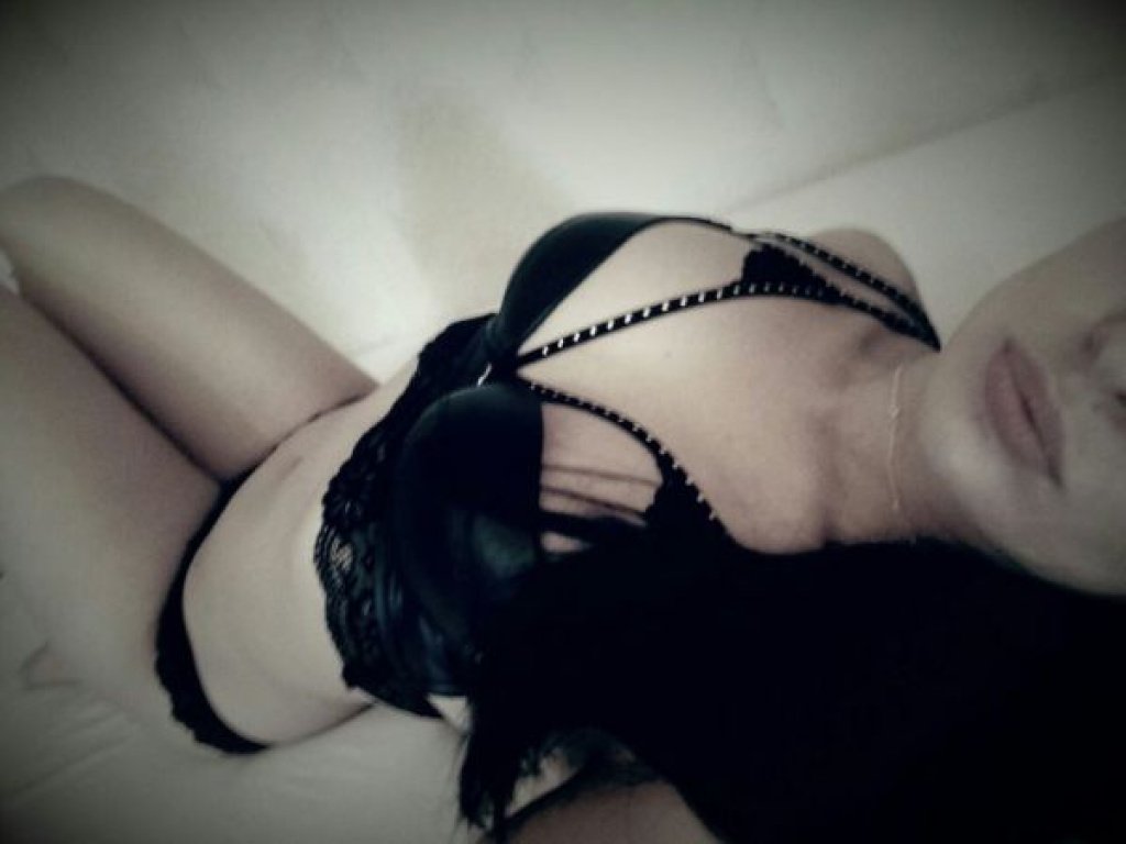 Маша  ВЫЕЗД: проститутки индивидуалки в Омске