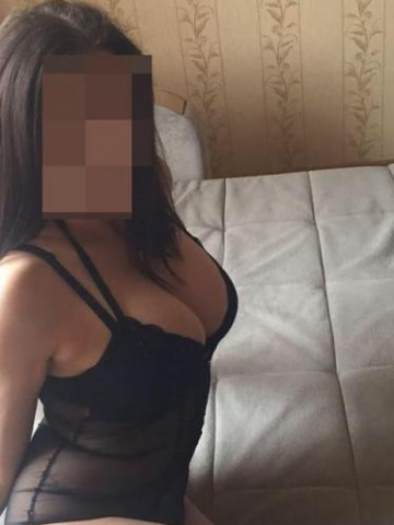 Лена : индивидуалка проститутка Омска