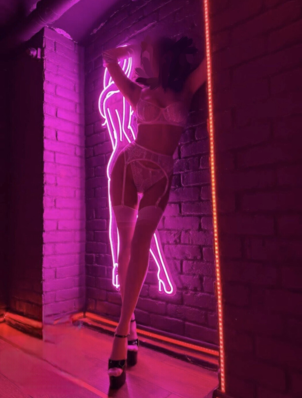 Эллина: проститутки индивидуалки в Омске