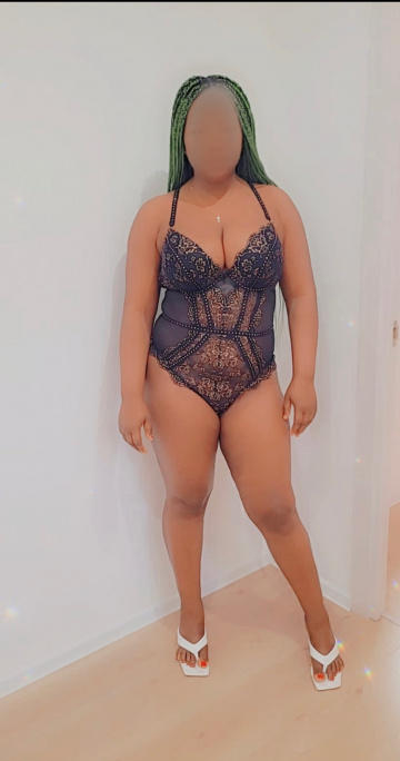 Оманда: индивидуалка проститутка Омска