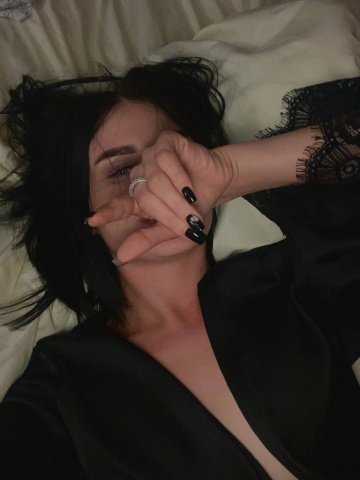 Ева: индивидуалка проститутка Омска