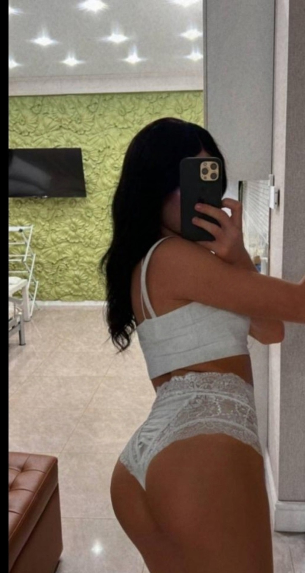 Лейла: проститутки индивидуалки в Омске