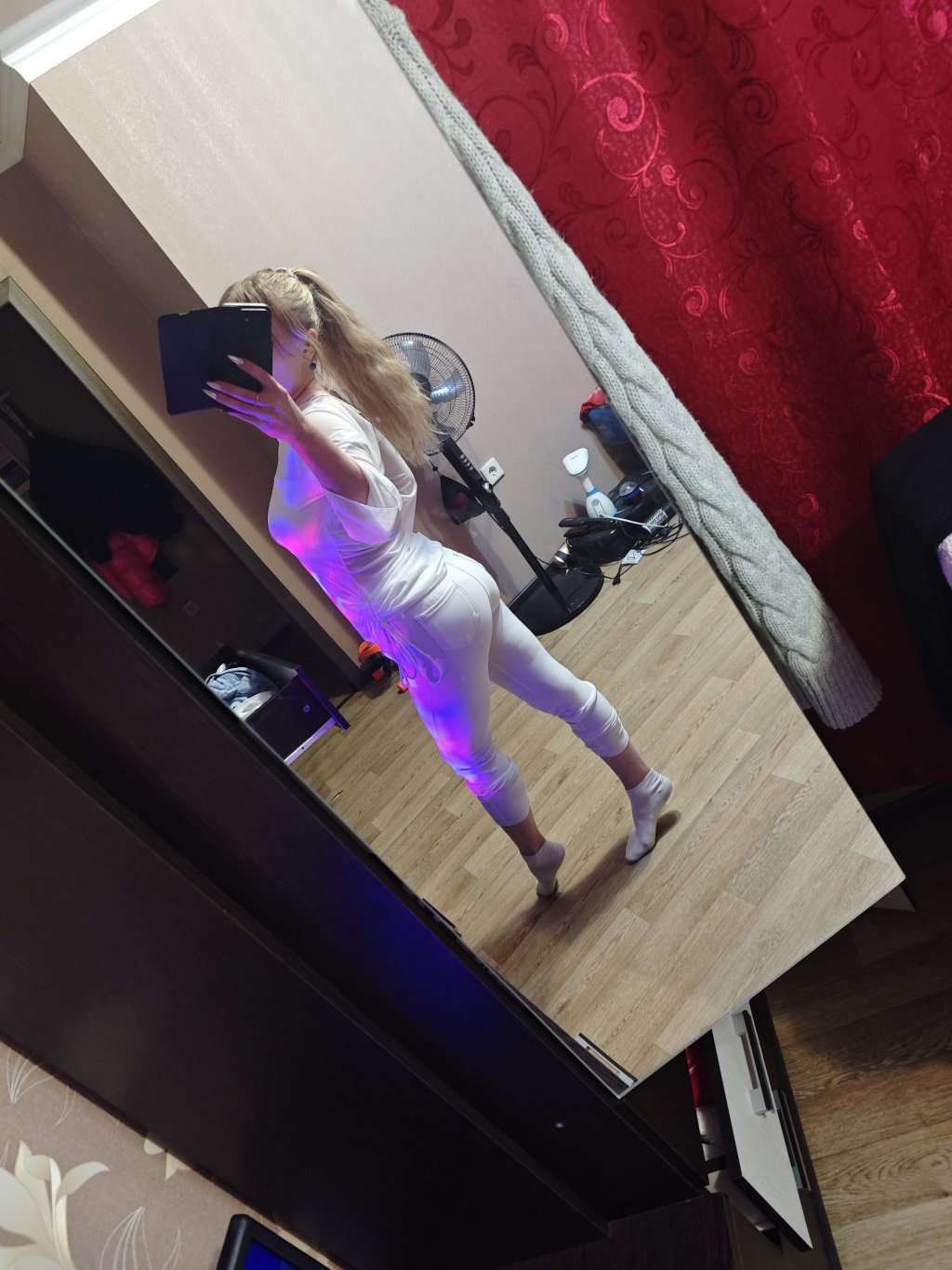 Ксюша пригородная: проститутки индивидуалки в Омске