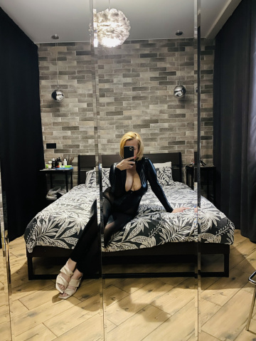 Анна: индивидуалка проститутка Омска