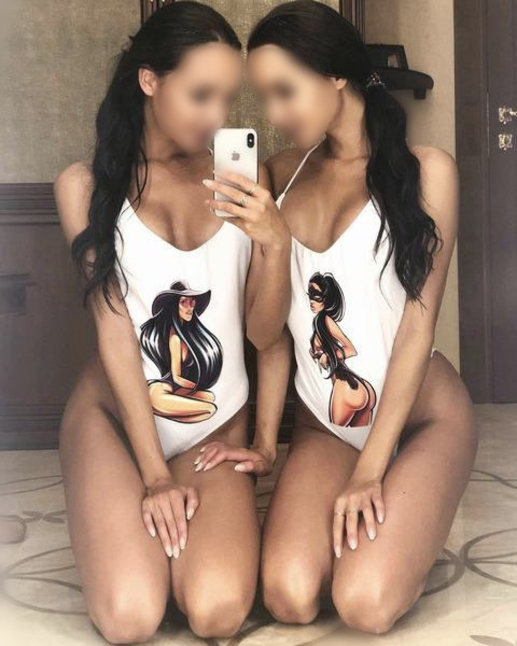 Близняшки : проститутки индивидуалки в Омске