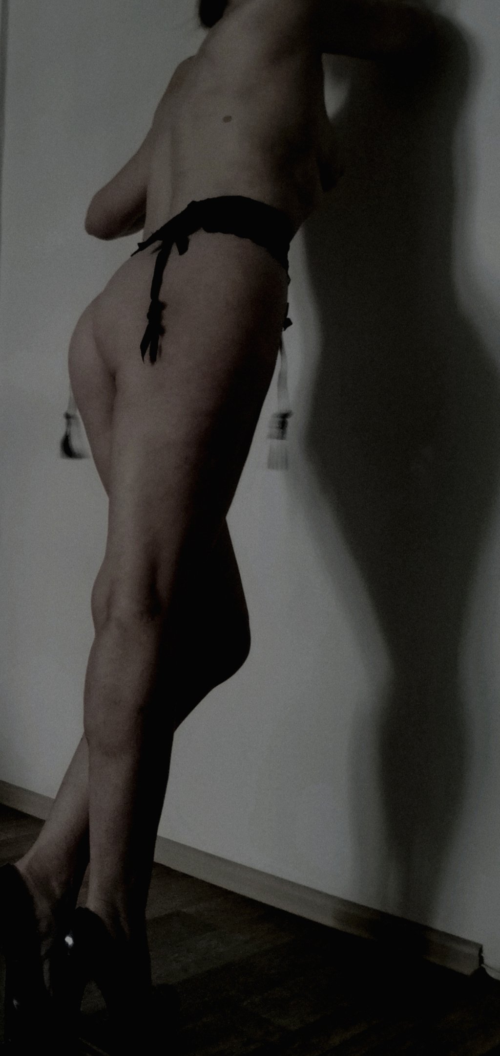 Лада: проститутки индивидуалки в Омске