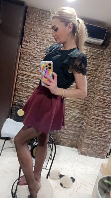 Алена: индивидуалка проститутка Омска