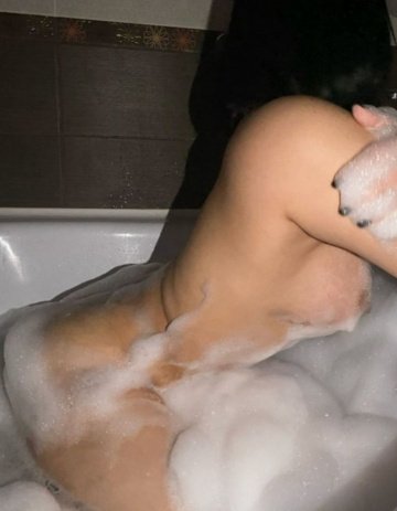 Лейла: индивидуалка проститутка Омска