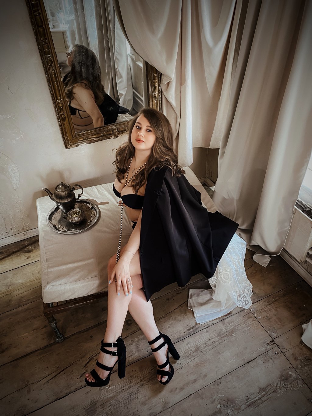 Элина: проститутки индивидуалки в Омске