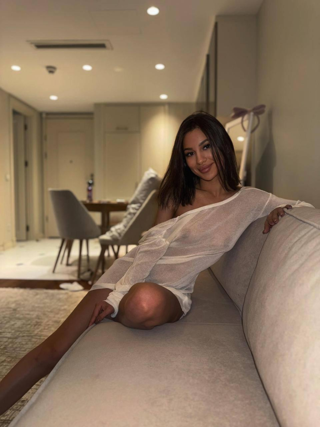 Алисаесть шпагат: проститутки индивидуалки в Омске