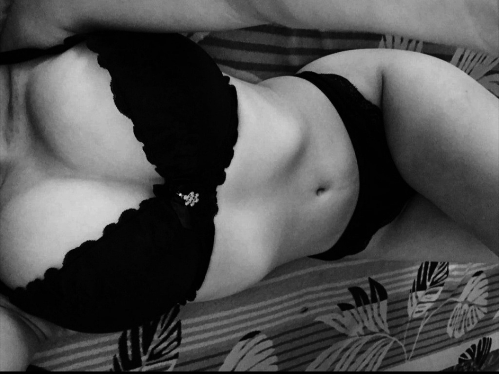 Алина : проститутки индивидуалки в Омске